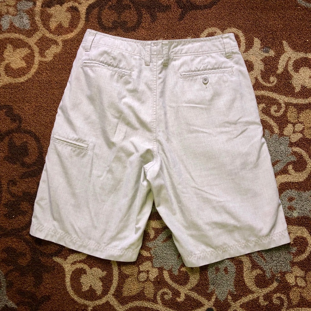 🎉Champs sports gear Men’s shorts - Picture 2 of 3